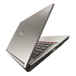 Fujitsu LifeBook E746 14-inch (2010) - Core i5-6300U - 8GB - SSD 256 GB QWERTY - Nórdico