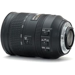 Lente Nikon F 28-300mm f/3.5-5.6